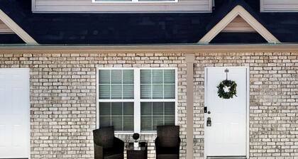 Centrally Located 2 BR Townhome