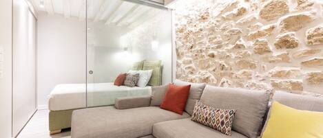 Apartment, 1 Queen-Bett und Schlafsofa | Wohnbereich | 32-Zoll-Fernseher mit Digitalempfang