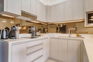 公寓 (2 Bedrooms) | 楼层平面图