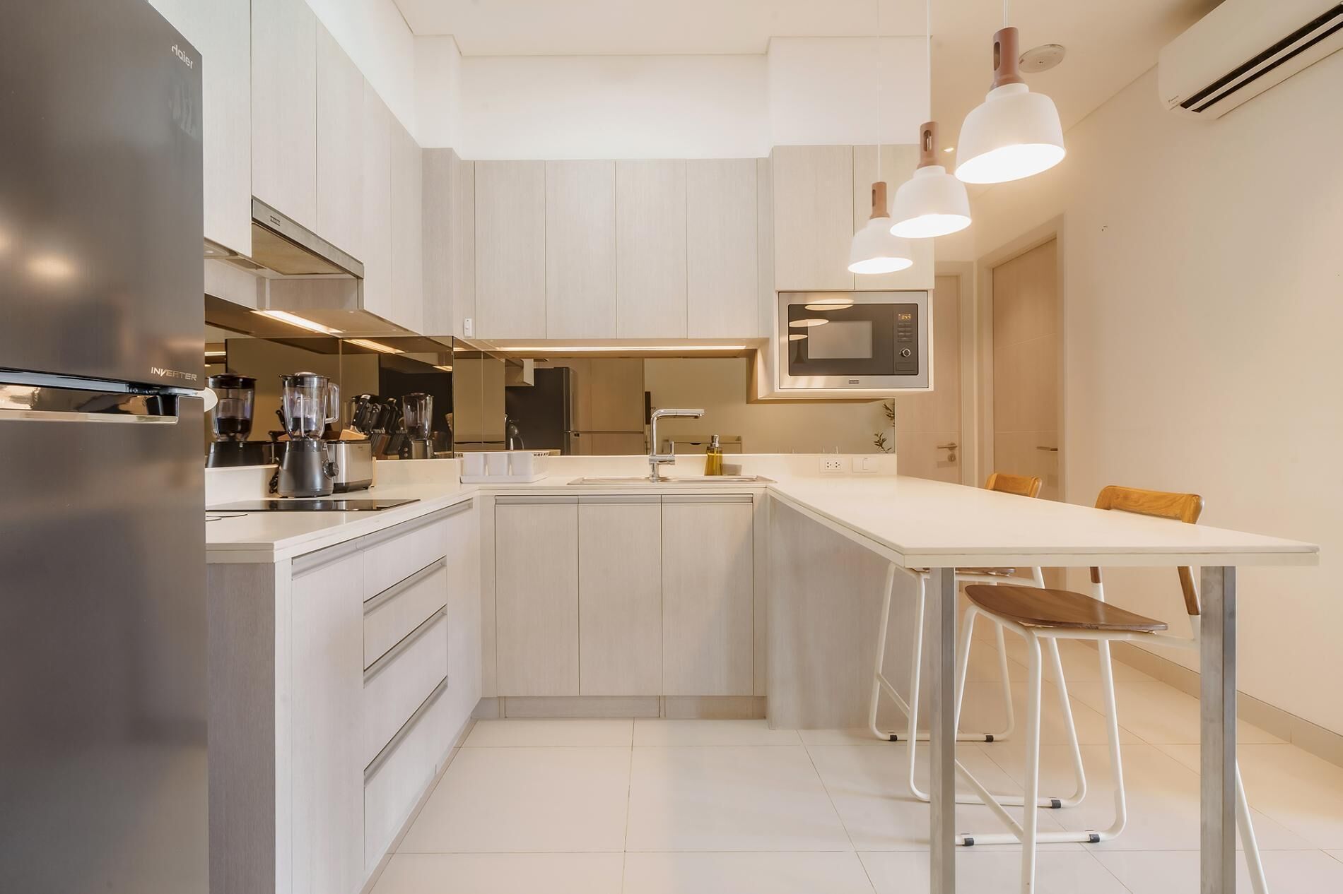 Apartment (2 Bedrooms) | Private kitchen | Microwave, highchair, blender, spices