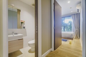 Deluxe Apartment (2 Bedrooms) | Floor plan - Diamond Condominium Phuket (Choeng Thale)