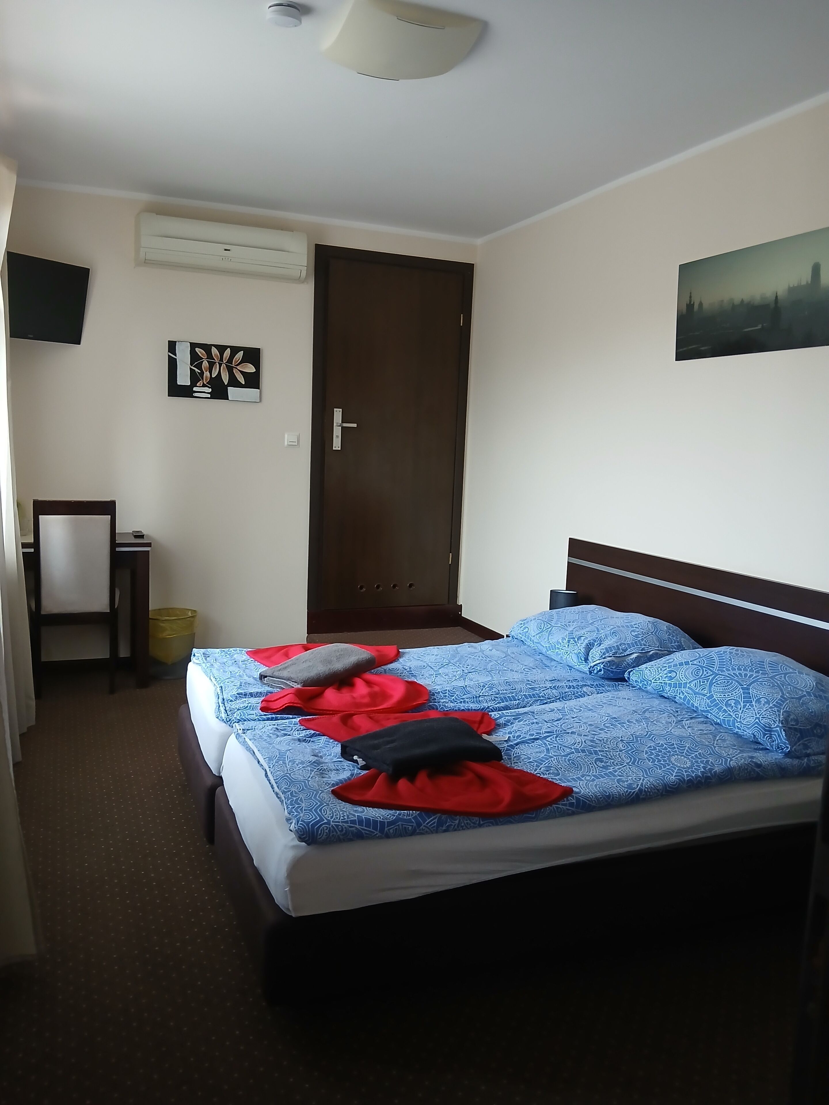 Basic Twin Room, City View