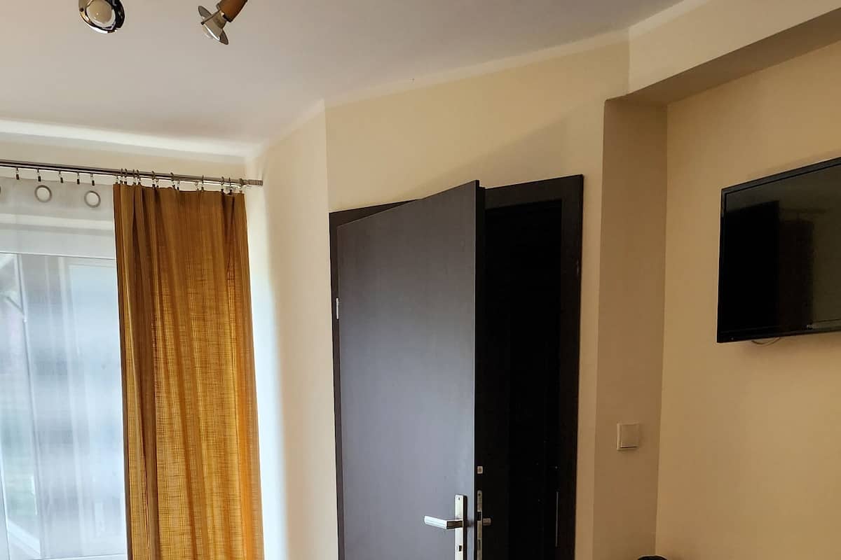 Basic Twin Room, City View | Kalis bunyi, Wi-fi percuma