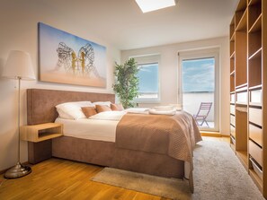Comfort Apartment, 1 Bedroom, Balcony, Courtyard View | Iron/ironing board, free WiFi, bed sheets - WaltzCo City Apartment near U1 & Center (Vienna)