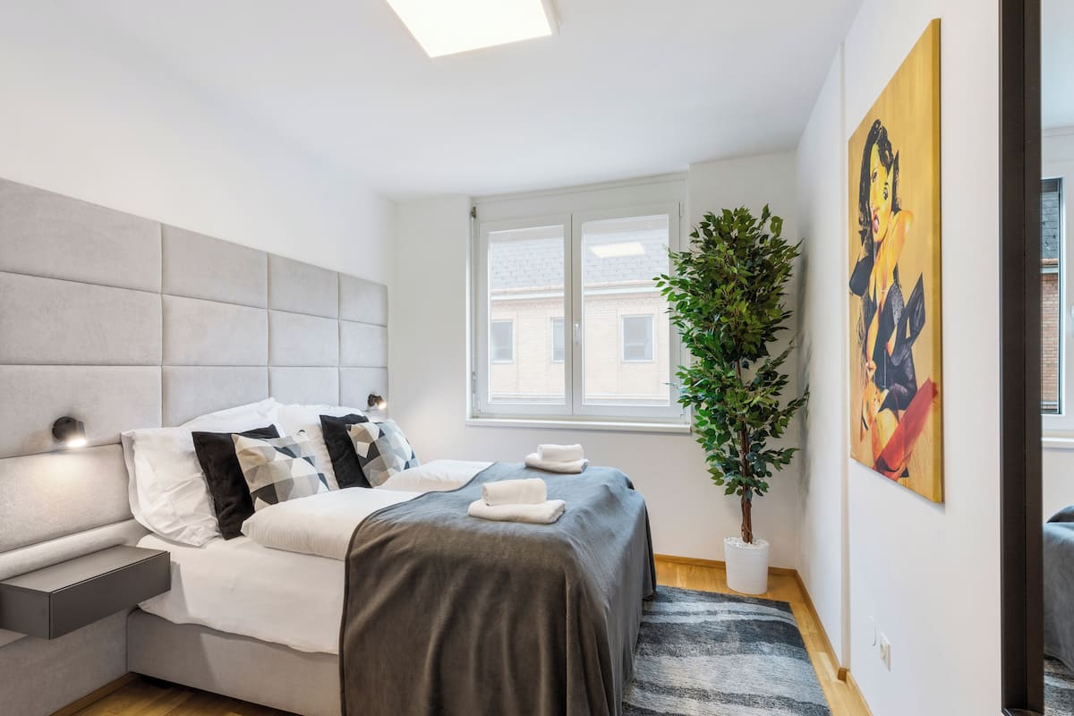 Comfort-Apartment, Balkon, Stadtblick | Kostenloses WLAN