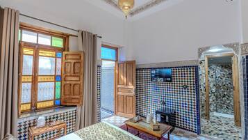 Coffres-forts dans les chambres, rideaux occultants, Wi-Fi gratuit