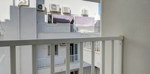 Terrace/patio - The Suite Stay - Just off the Promenade & Beach! (Marsaskala)