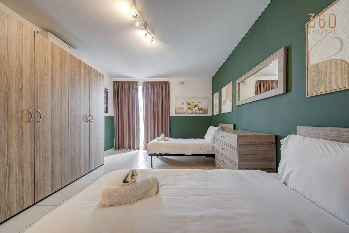Apartment, Multiple Beds (PTA047)