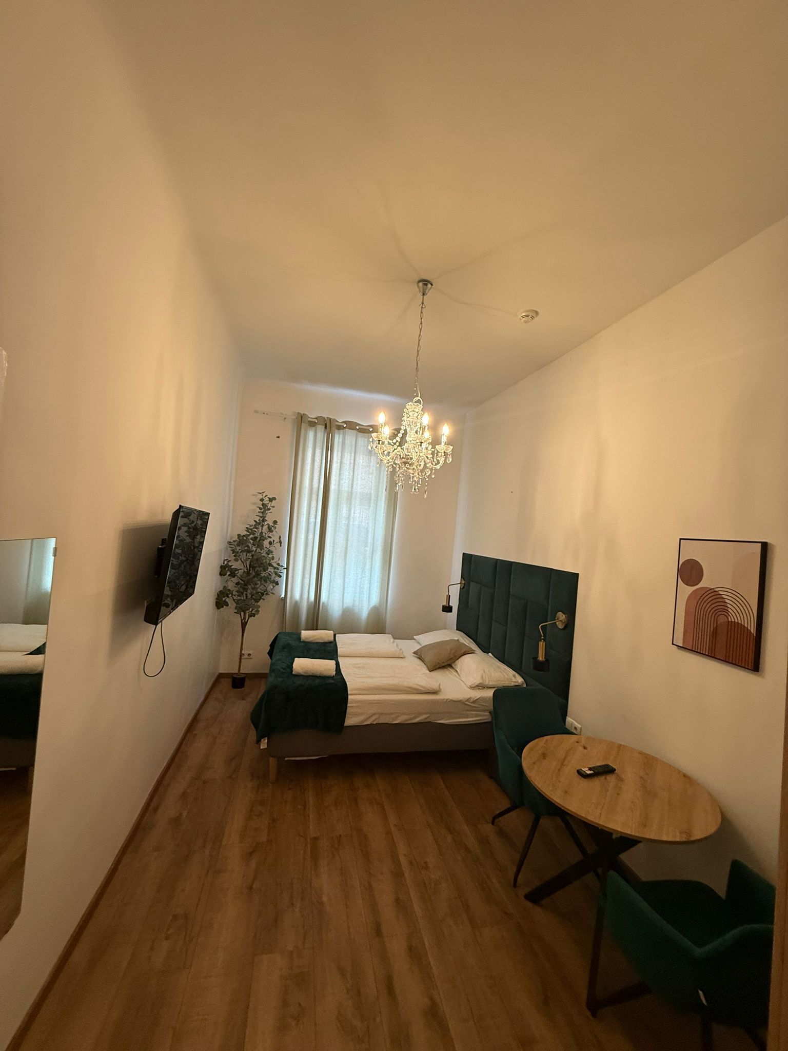 Iron/ironing board, free WiFi