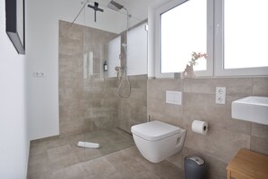 Free toiletries, hair dryer, towels, soap - Premium Apartments I home2share (Osnabrueck)