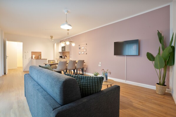 Family Apartment, Multiple Beds, Balcony | Living area