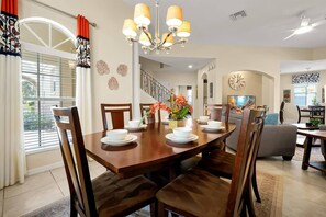 Dining - Pool+Hot Tub House with loads of room for 10 (Haines City)