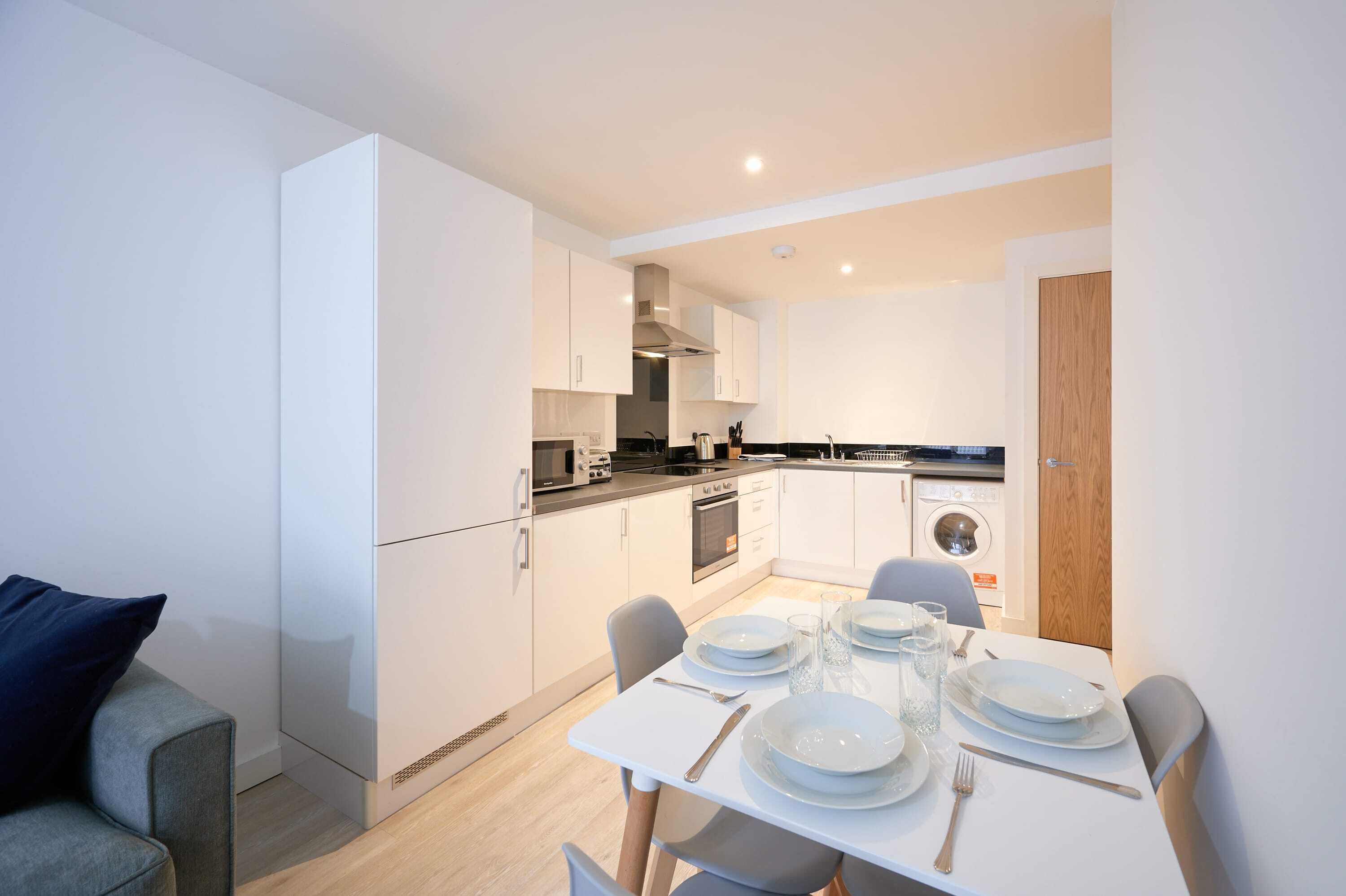 Classic Apartment, 2 Bedrooms, Non Smoking | Private kitchen | Electric kettle