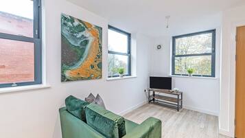 Living area | Flat-screen TV