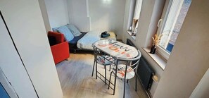 Interior - Petit studio au 1er du théâtre (Arras)