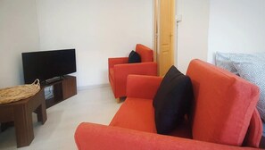 TV - Petit studio au 1er du théâtre (Arras)