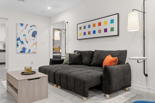 Blue Whale Bungalow @ Route 66/Hard Rock Casino