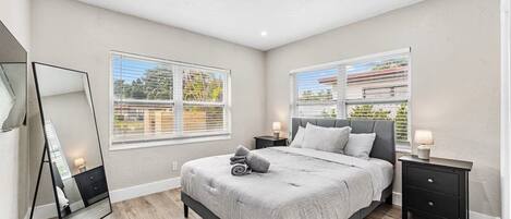 2 soveværelser, skrivebord, strygejern/strygebræt, gratis Wi-Fi