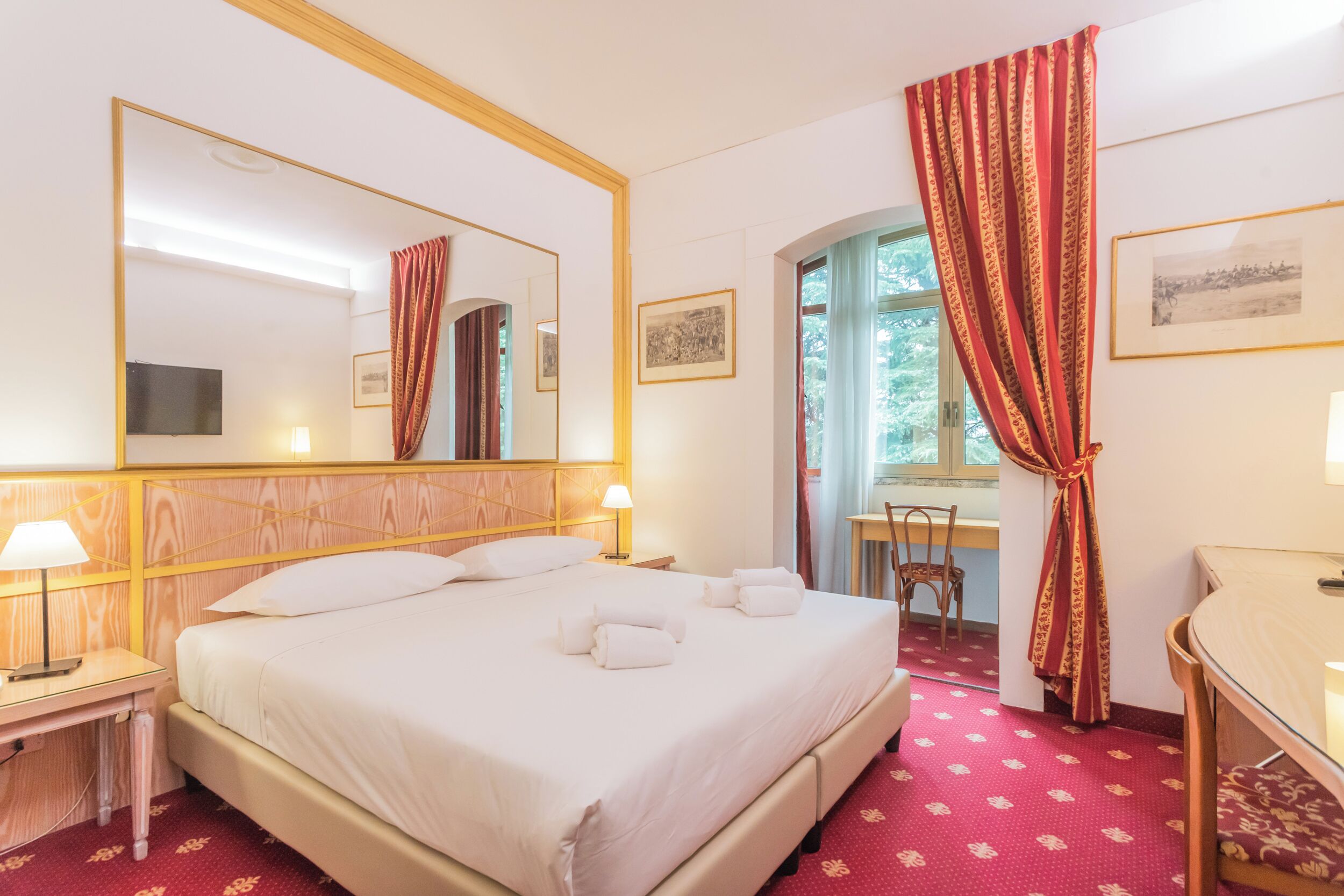 Comfort-Doppelzimmer | Zimmersafe, Verdunkelungsvorhänge, kostenloses WLAN, Rollstuhlgeeignet