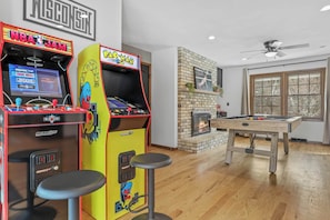 Spielezimmer