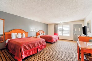 Iron/ironing board, free WiFi, bed sheets