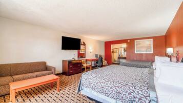Iron/ironing board, free WiFi, bed sheets