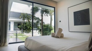 5 habitaciones, tabla de planchar con plancha, wifi y ropa de cama 