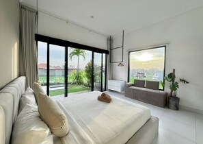 3 bedrooms, iron/ironing board, WiFi - The R Villa Ranakah| Cozy Meets Luxe – 3BR Stay (Mengwi)