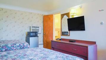 1 chambre, fer et planche Ă repasser, Wi-Fi gratuit, draps fournis