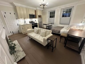 1 makuuhuone, silitysrauta/-lauta, Wi-Fi, vuodevaatteet