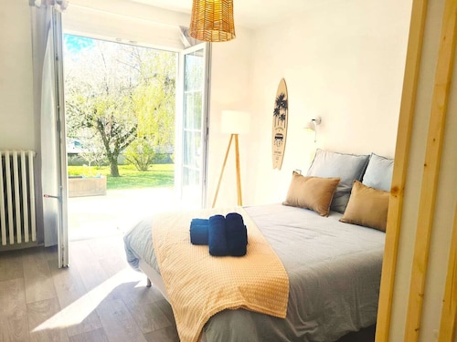 Maison de campagne à 10 minutes de la Suisse. Idéal pour les familles !