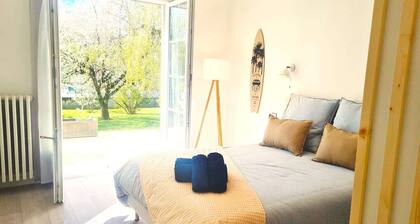 Maison de campagne à 10 minutes de la Suisse. Idéal pour les familles !