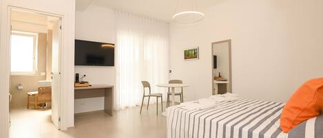 Deluxe Studio, City View