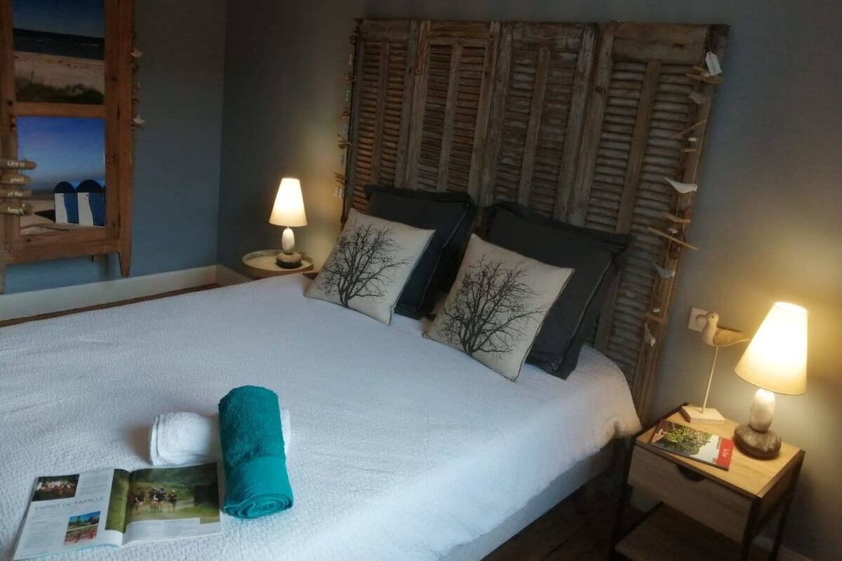 Chambre Pivoine | เครื่องนอนระดับพรีเมียม, Wi-Fi ฟรี, ผ้าปูที่นอน