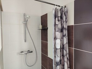 Chambre familiale Nenuphar | Bathroom - La maison O kiwis (Saint-Denis-lès-Martel)