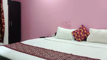 Deluxe-huone | Lisävuoteet, ilmainen Wi-Fi, vuodevaatteet