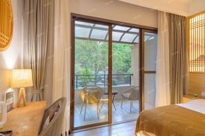 Room, 1 Bedroom, Accessible, Smoking | 1 bedroom