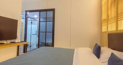 Room-heinemann Hotel Courtyard or Terrac