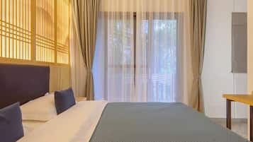 Room, 1 Bedroom, Accessible, Smoking | 1 bedroom
