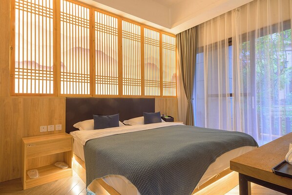 1 bedroom - Room-heinemann Hotel Courtyard or Terrac (Leshan)