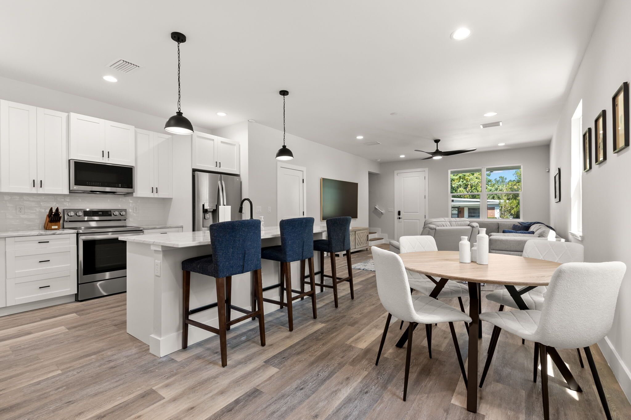 3 habitaciones y acceso a internet 