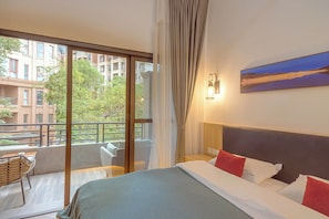 Room, 1 Bedroom, Accessible, Smoking | Balcony - Room-heinemann Hotel Loft Suite With two (Leshan)
