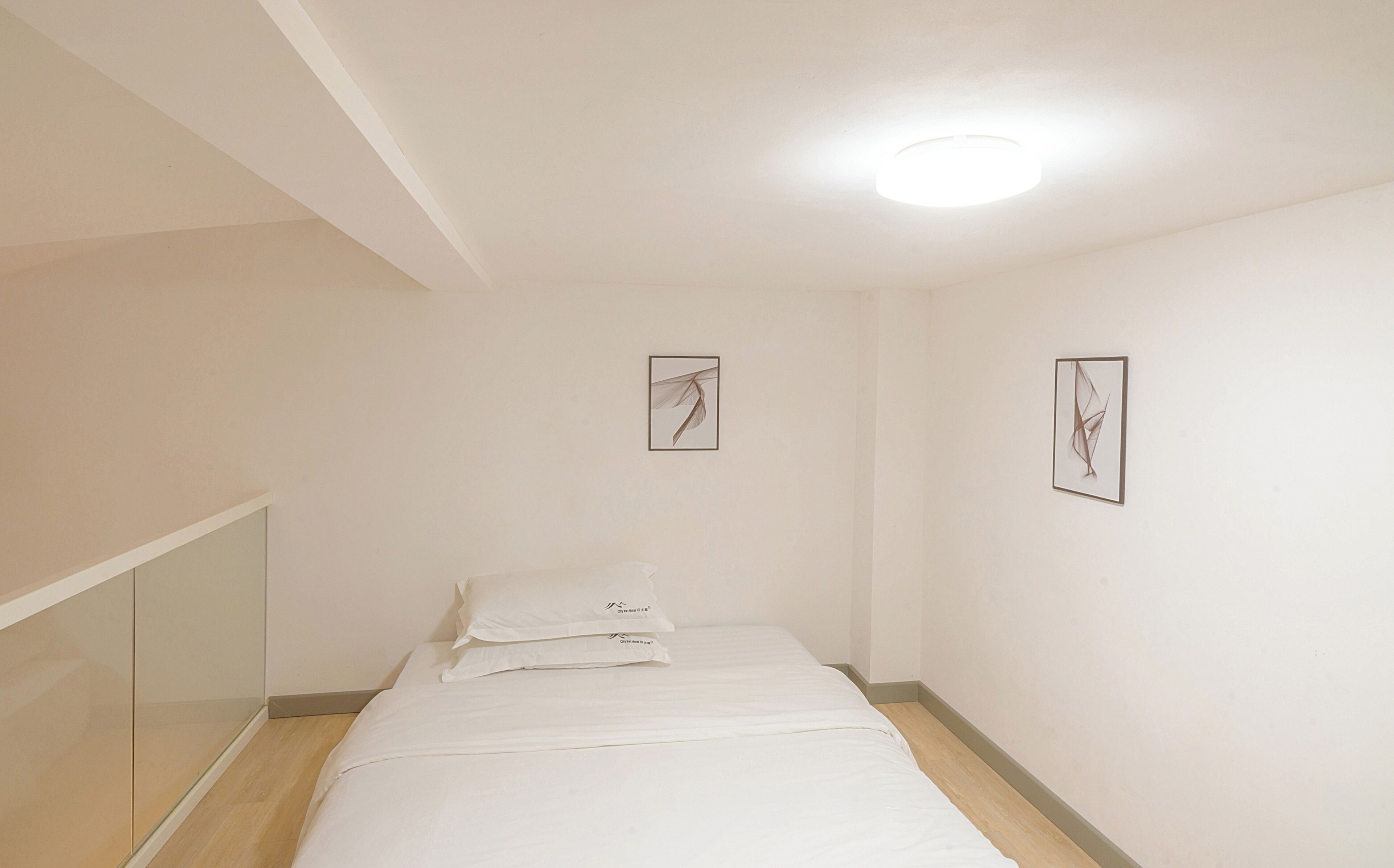 Room, 1 Bedroom, Accessible, Smoking | 1 bedroom