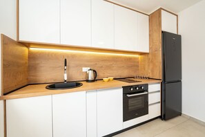 Nhà Tiêu chuẩn, 5 phòng ngủ, hồ bơi riêng, quang cảnh vườn | Bếp riêng | Tủ lạnh, lò vi sóng, lò nướng, bếp nấu 