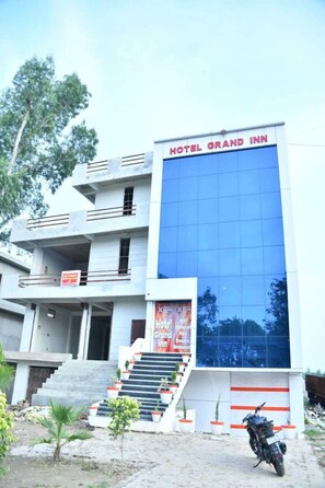 Exterior - Hotel Grand Inn (Unnao)