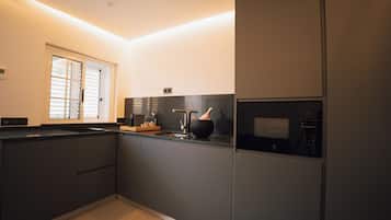 Suite, Patio, Valley View | Private kitchen