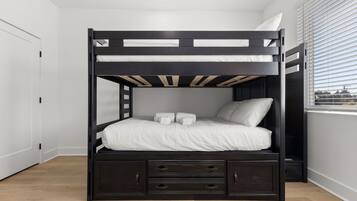 Apartment | 6 bedrooms, Internet