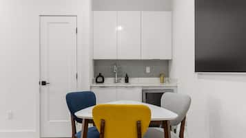 Apartment | 3 bedrooms, Internet