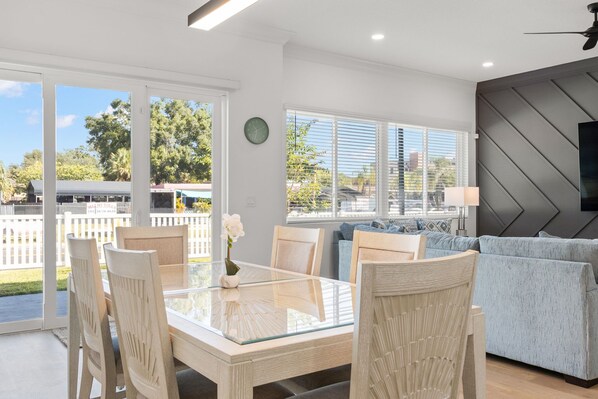 Apartment | 3 bedrooms, Internet