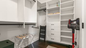 Apartemen | 2 kamar tidur dan internet